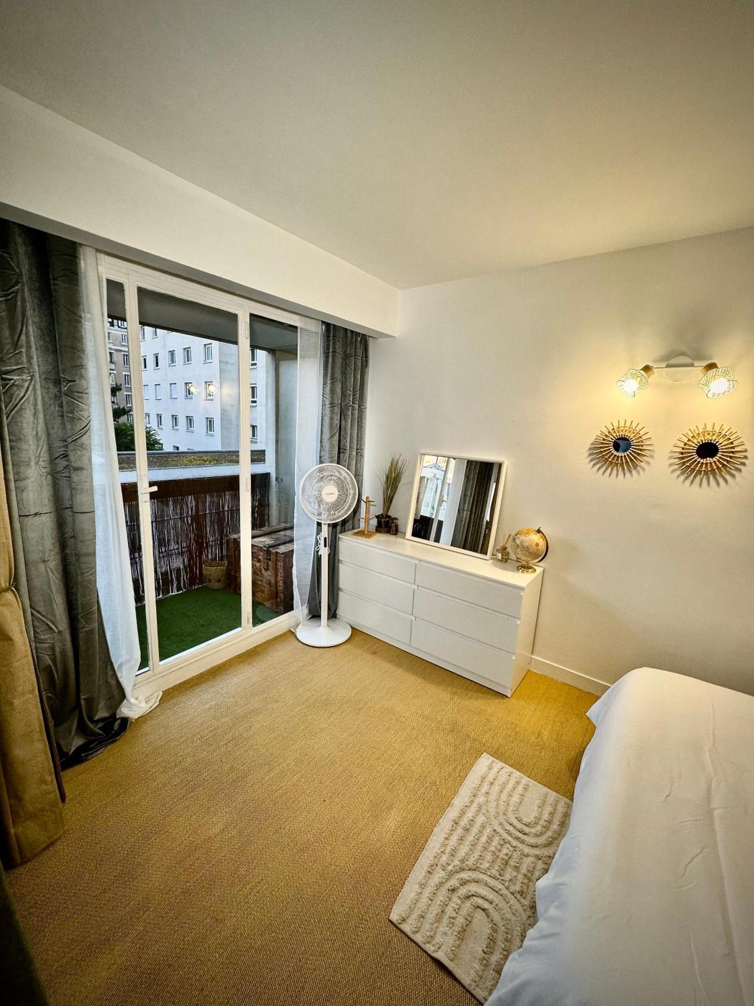 Avec Piscine * Paris